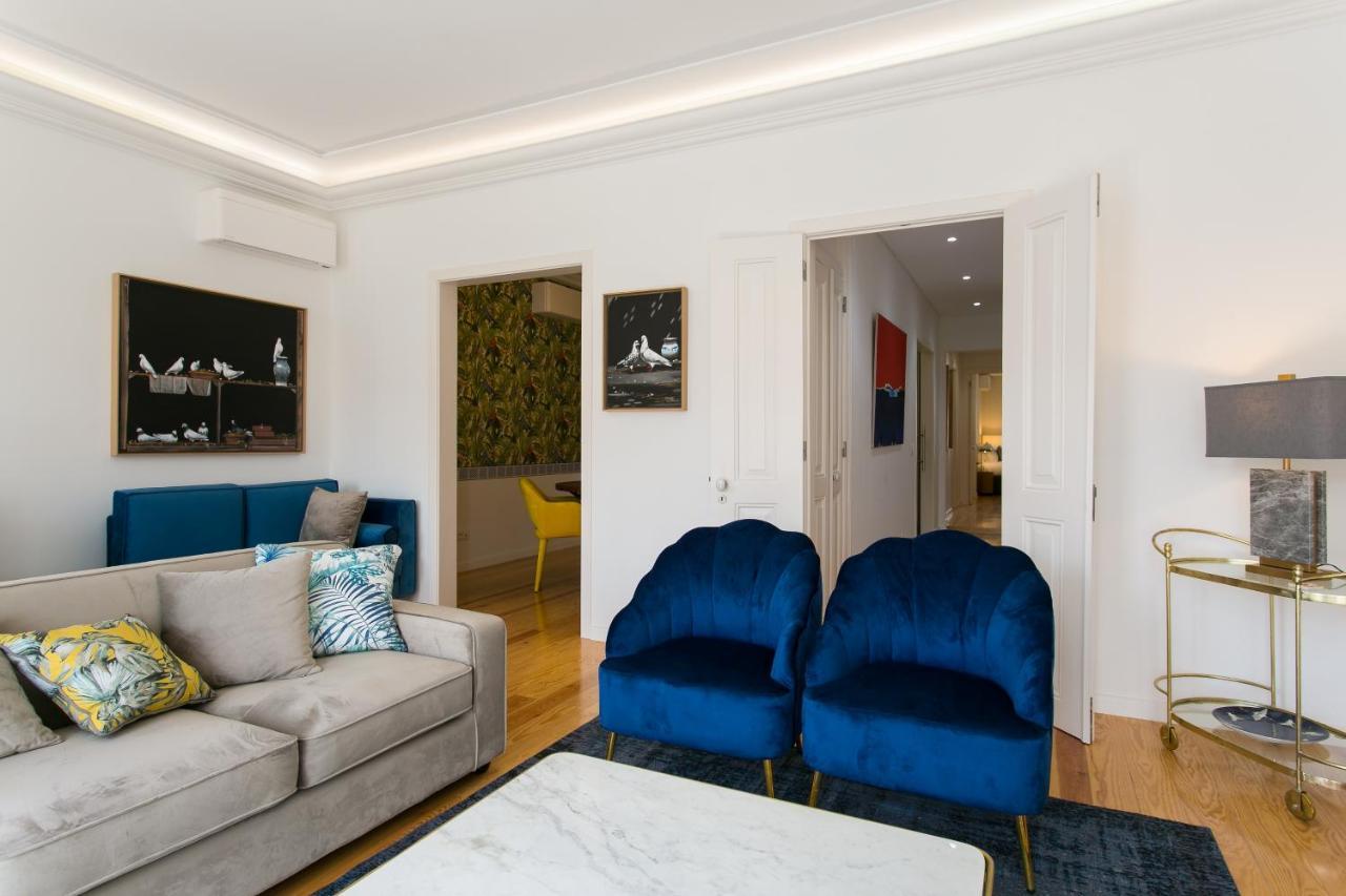 Apartament Luxury Retreat! 2 Suites, Balcony & Views!! Lizbona