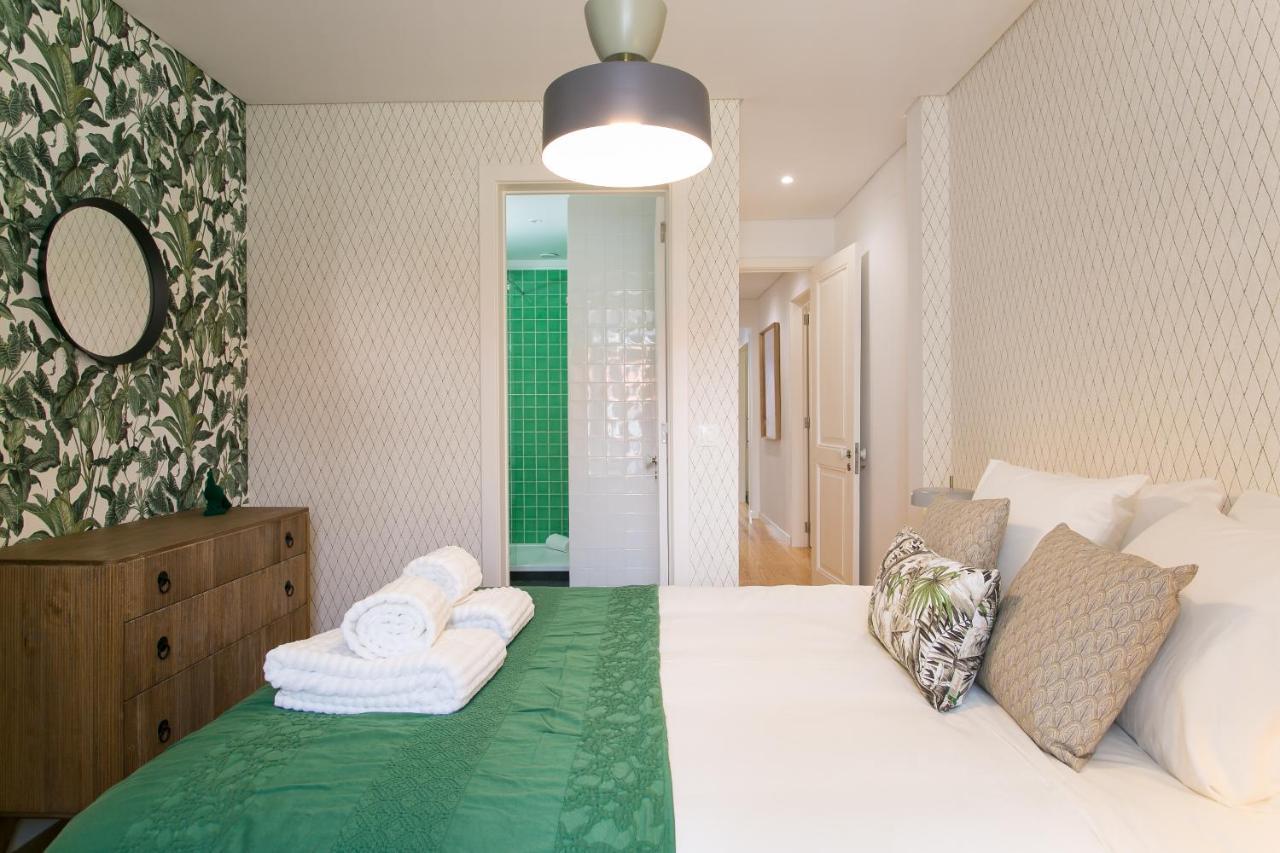 Apartament Luxury Retreat! 2 Suites, Balcony & Views!! Lizbona